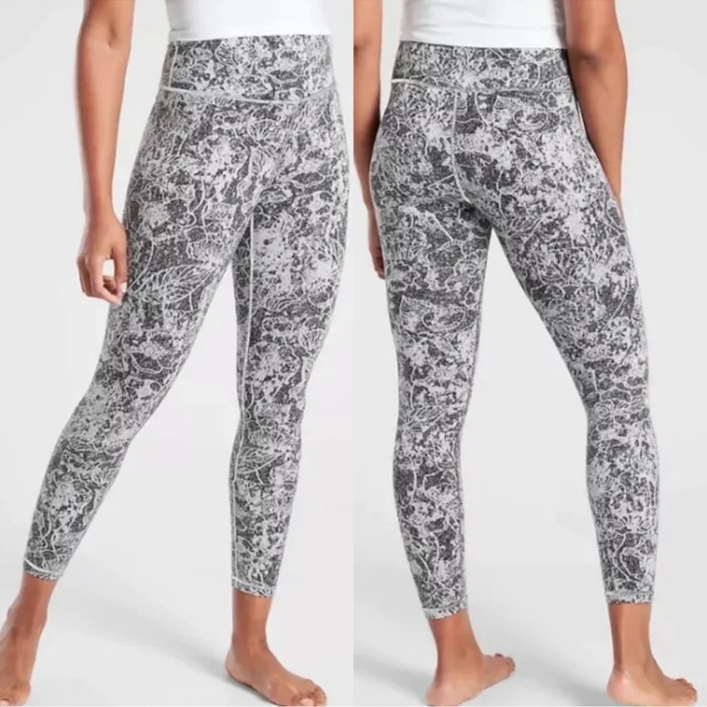 Athleta Elation 7/8 Print Leggings Graffiti Print XXS - Picture 3 of 7